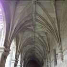 Por las bóvedas góticas de un claustro barroco: Celanova