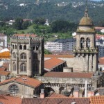 Inmundicias junto a la catedral ourensana