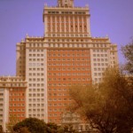 Oriente versus Occidente en el Edificio España de Madrid