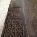 Jugando al latrunculi en la catedral