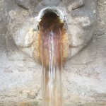 Cosmética elaborada con agua termal ourensana