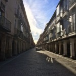 La calle mayor con soportales más larga de España